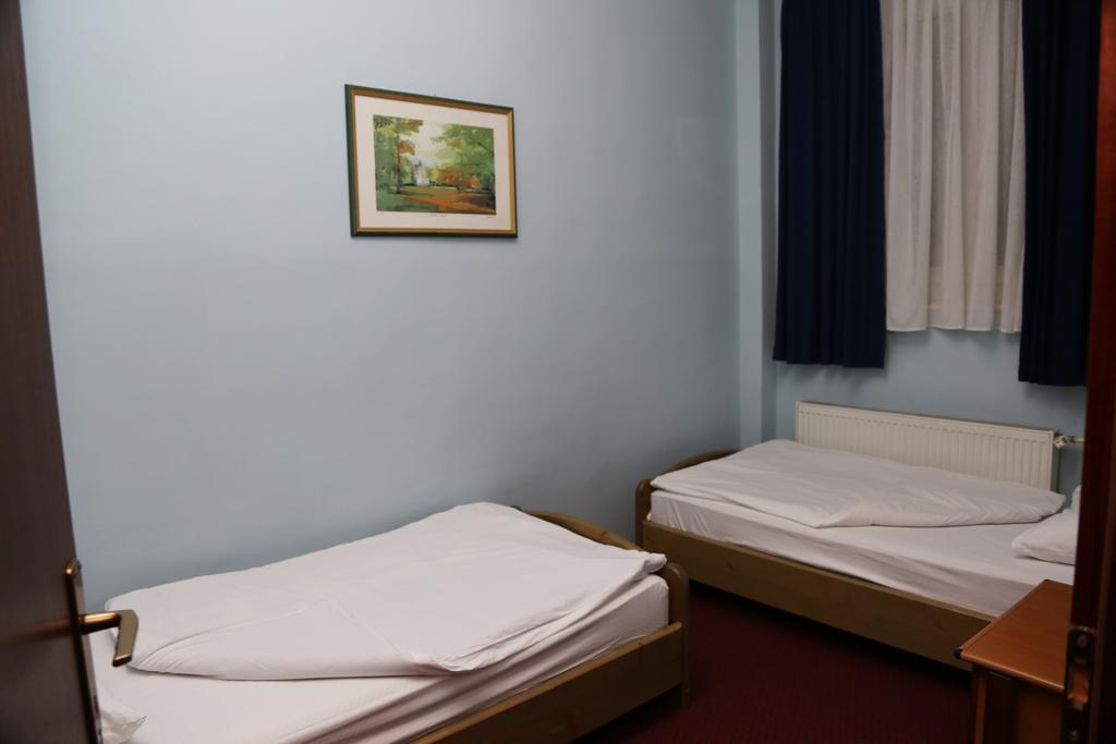Hotel Carlstadt Karlovac Værelse billede