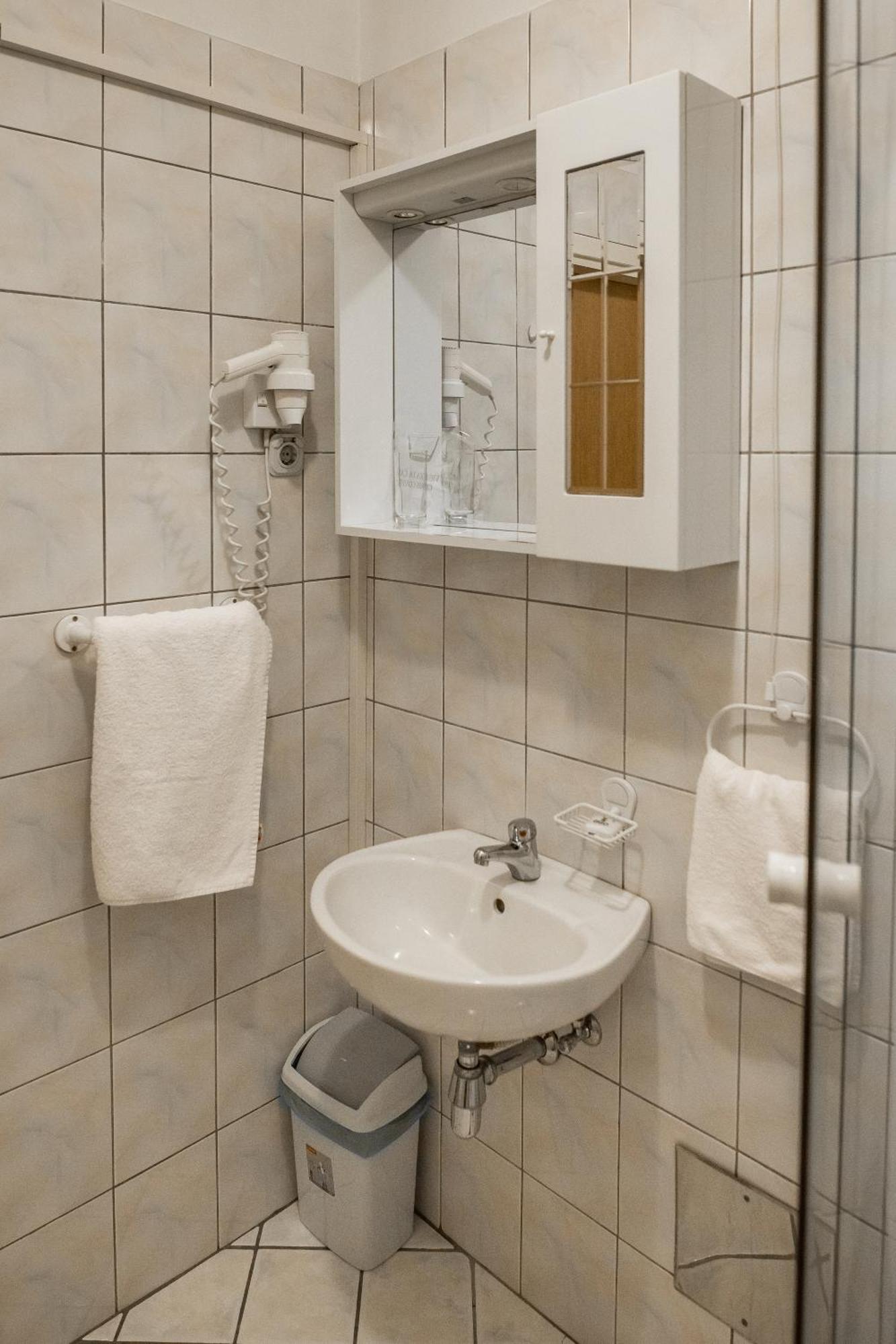 Hotel Carlstadt Karlovac Værelse billede